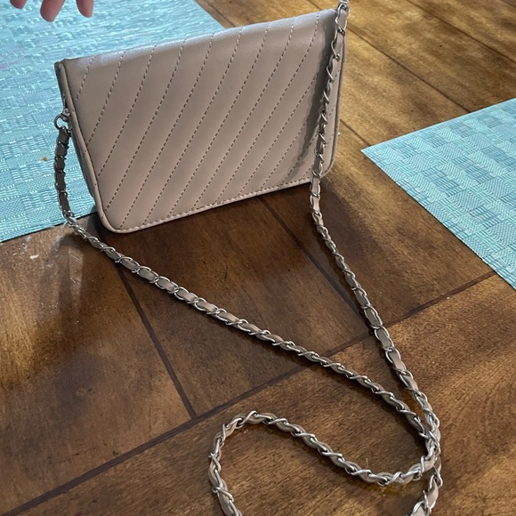 Bags - Picture 2 of 4